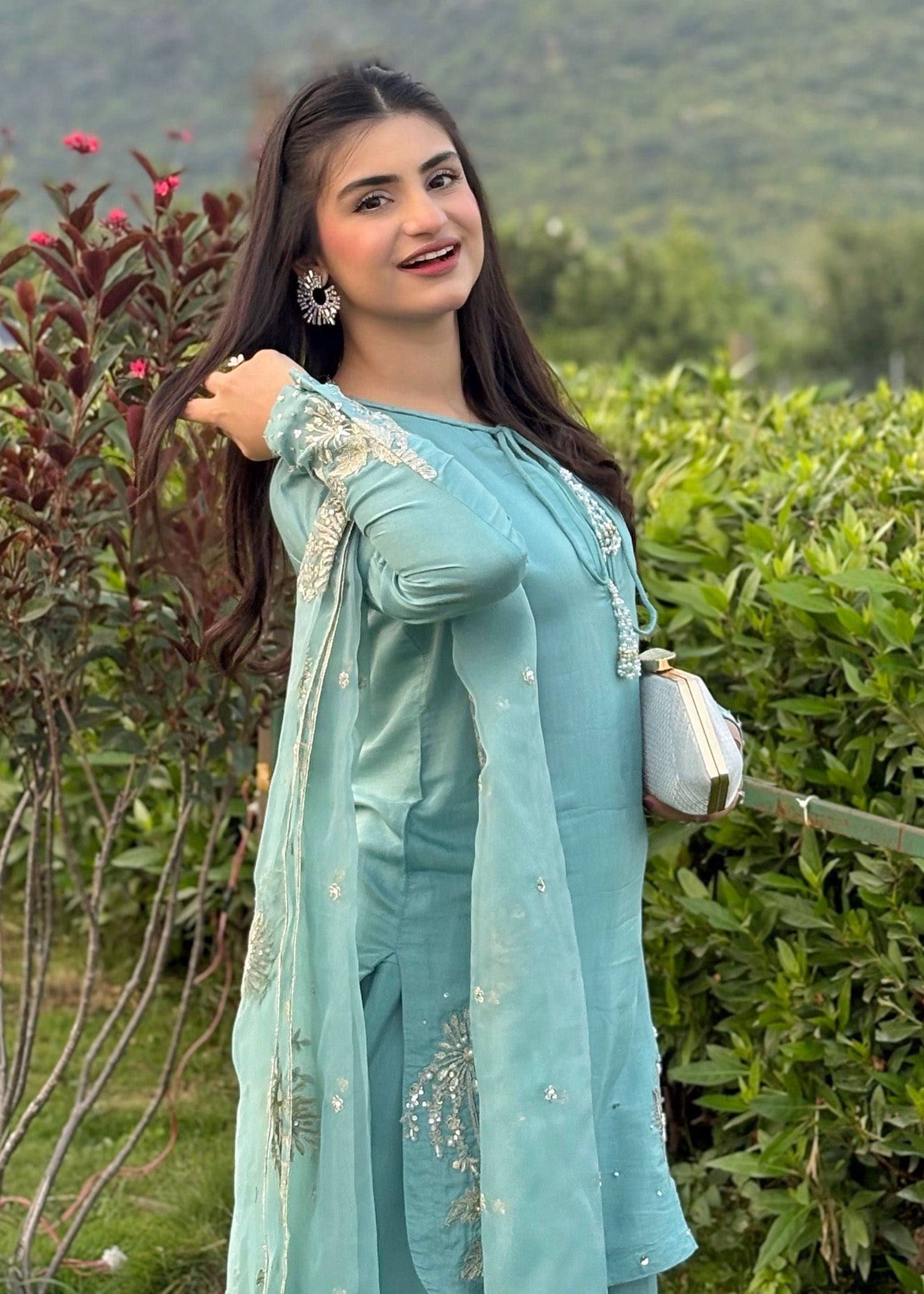 Dewdrop Farshi